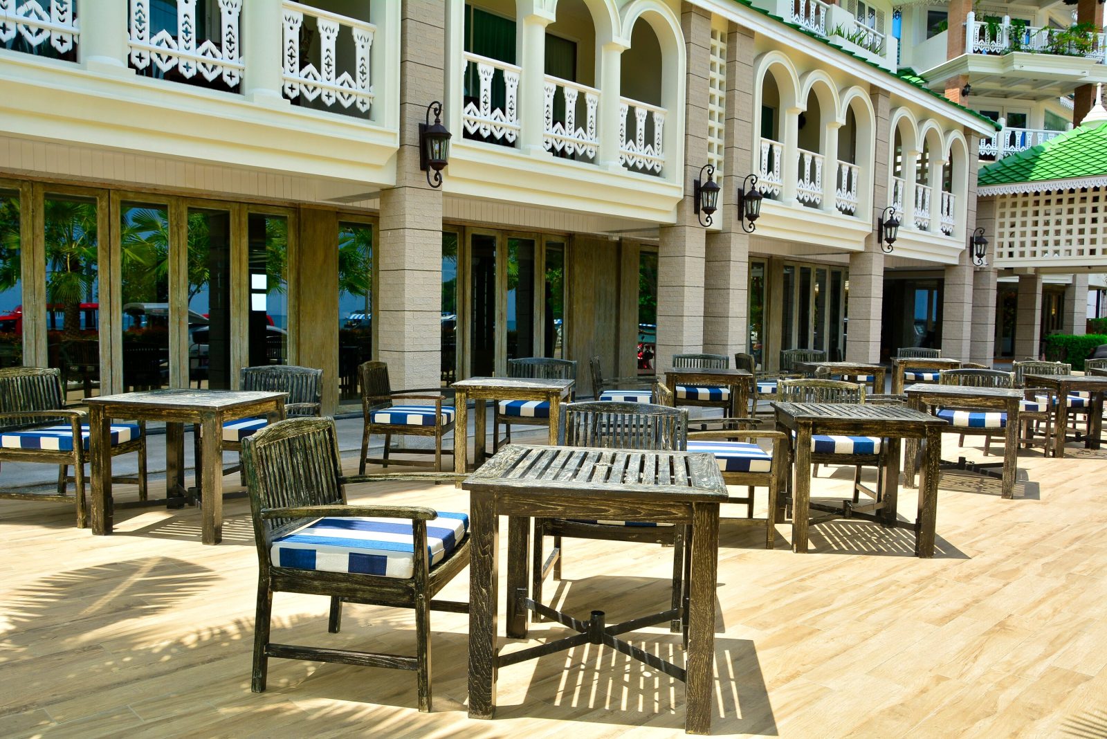 Sea Pearl Beach Tropical Oasis