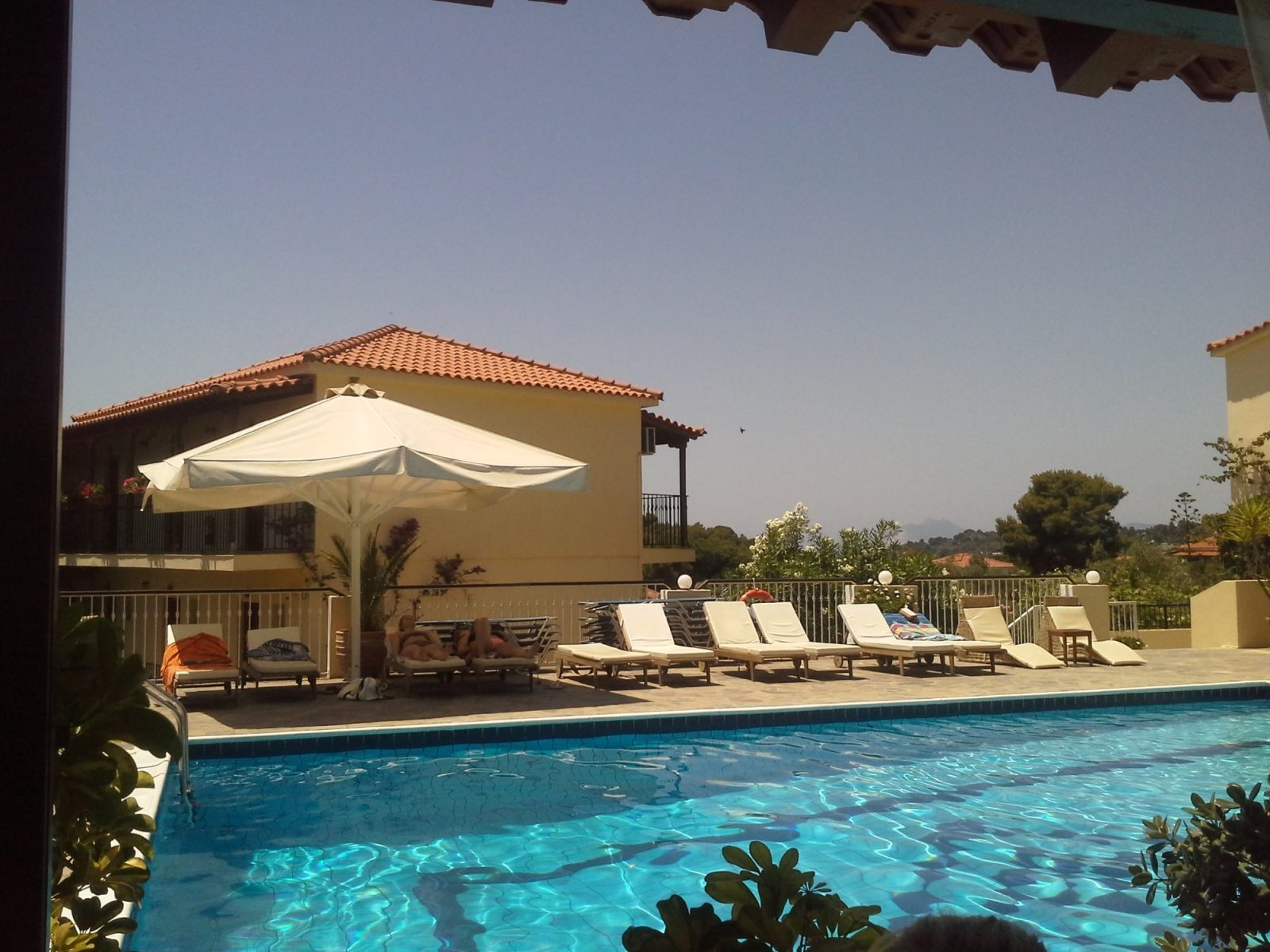 hermes apartments kolios
