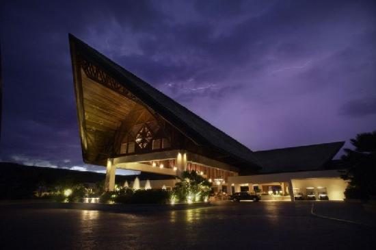 nexus resort and spa karambunai