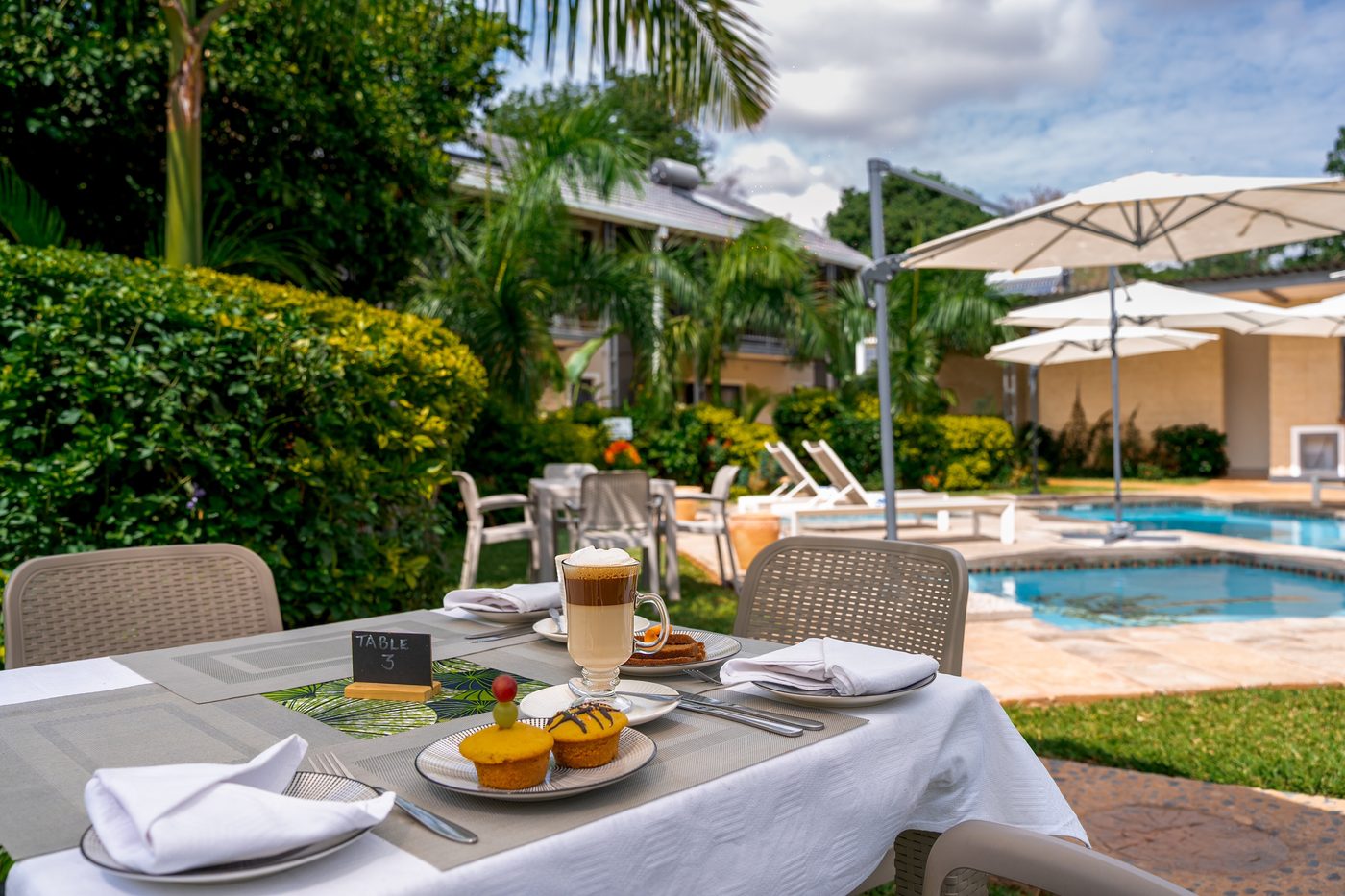 Victoria Falls Oasis Hotel