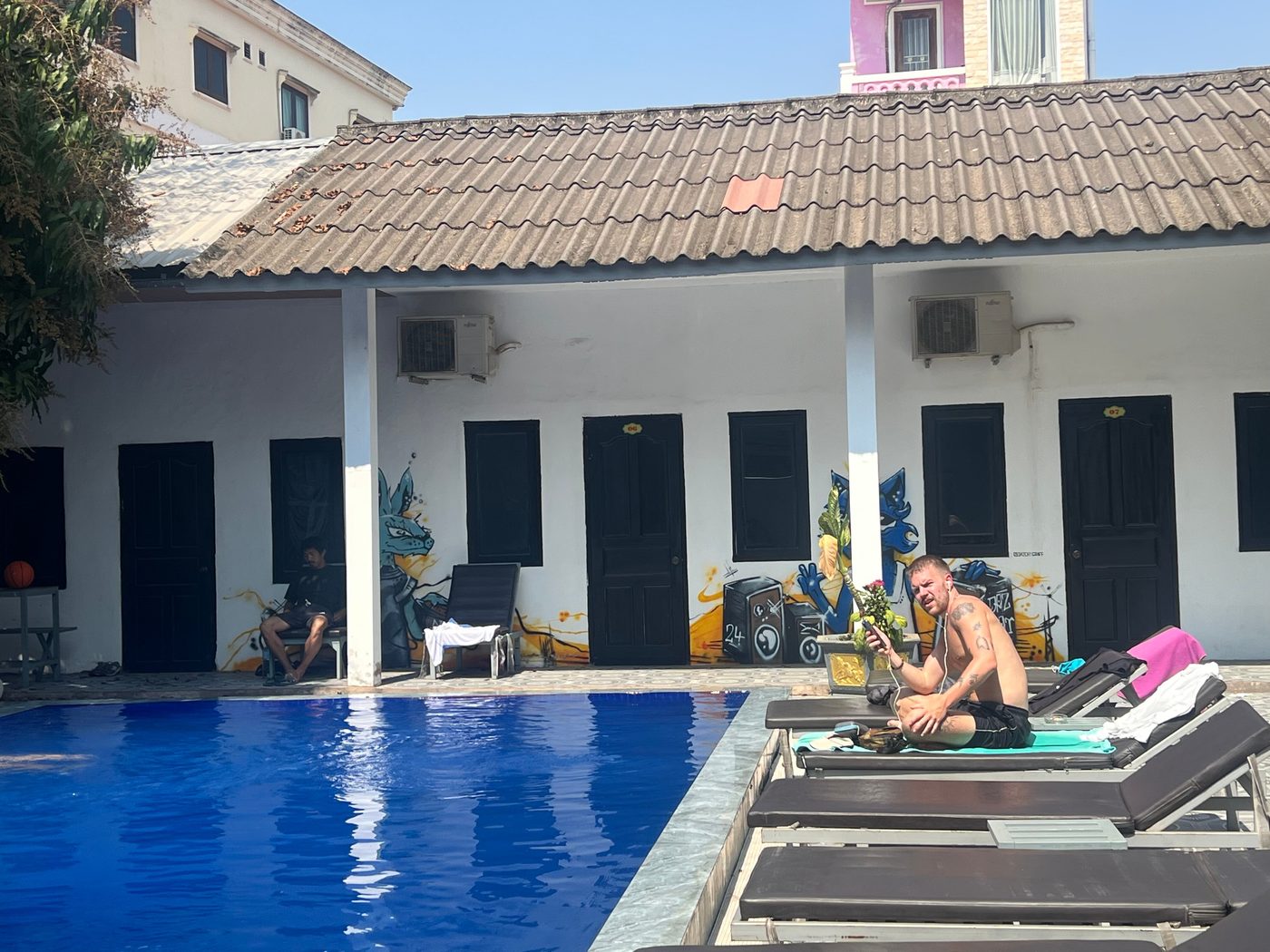 Vientiane Apower Club & Beds