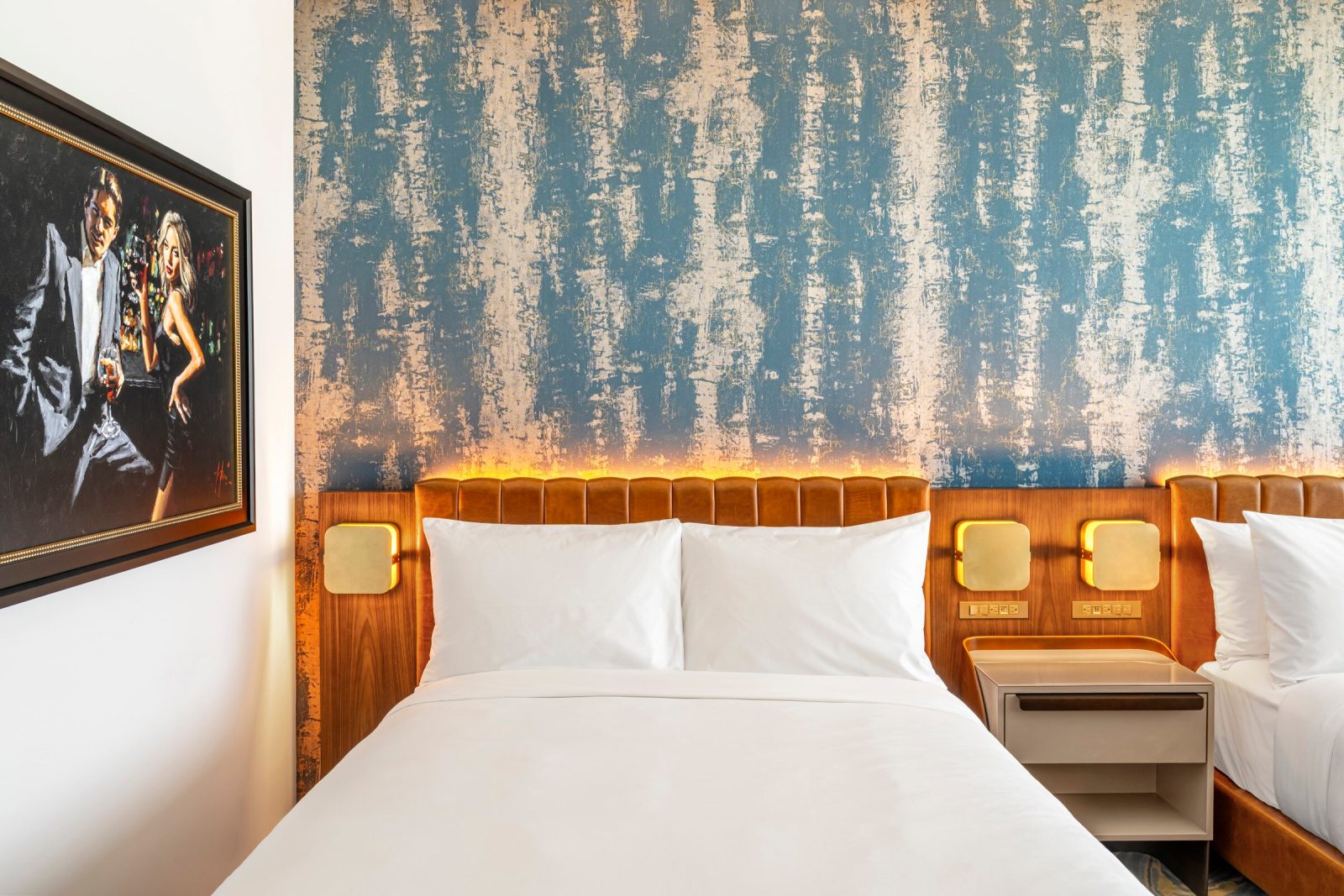 The REMI., Scottsdale, Autograph Collection