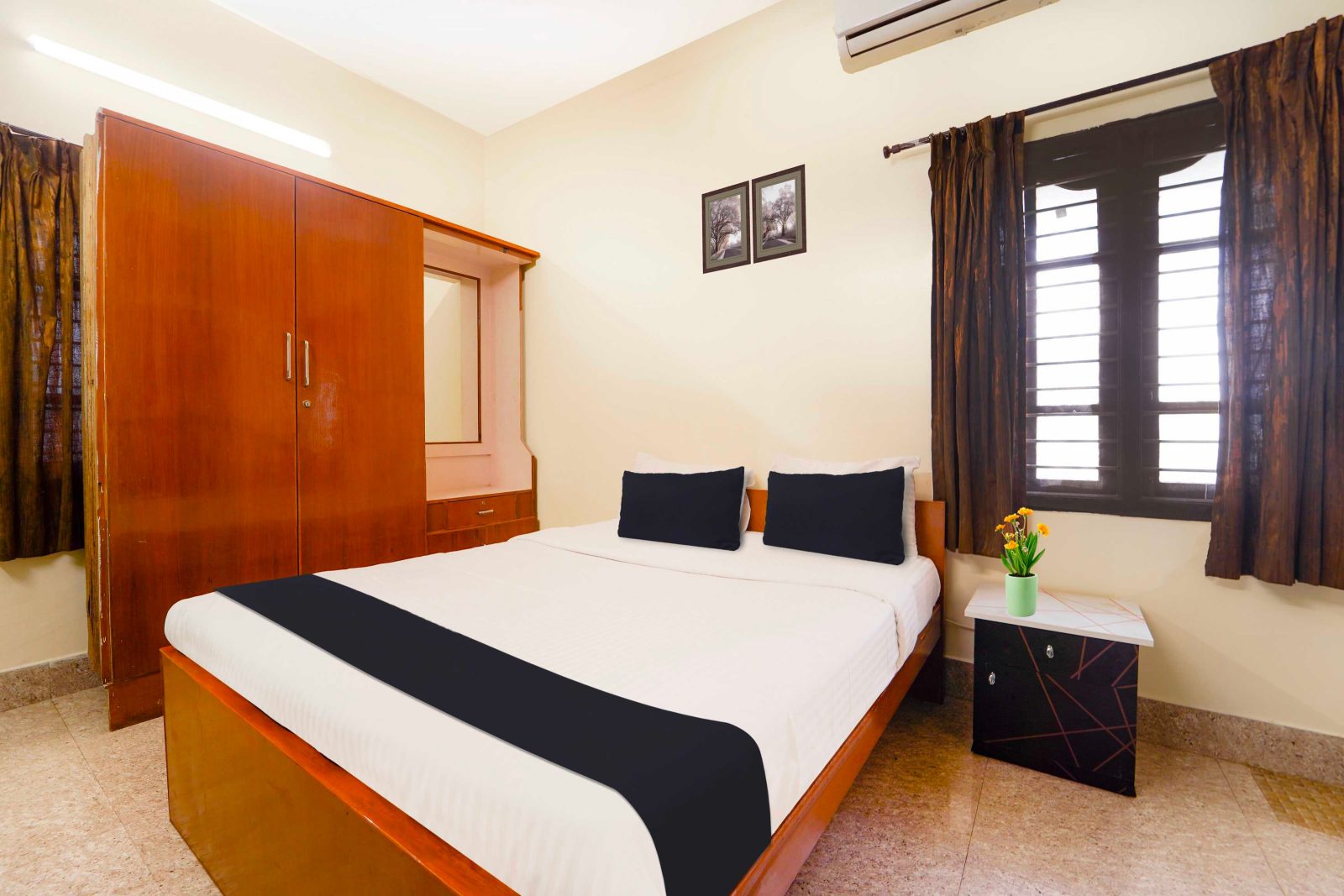 [Day Stay - 12 Hrs Slot : 8 AM to 8 PM] Collection O Singanallur Coimbatore