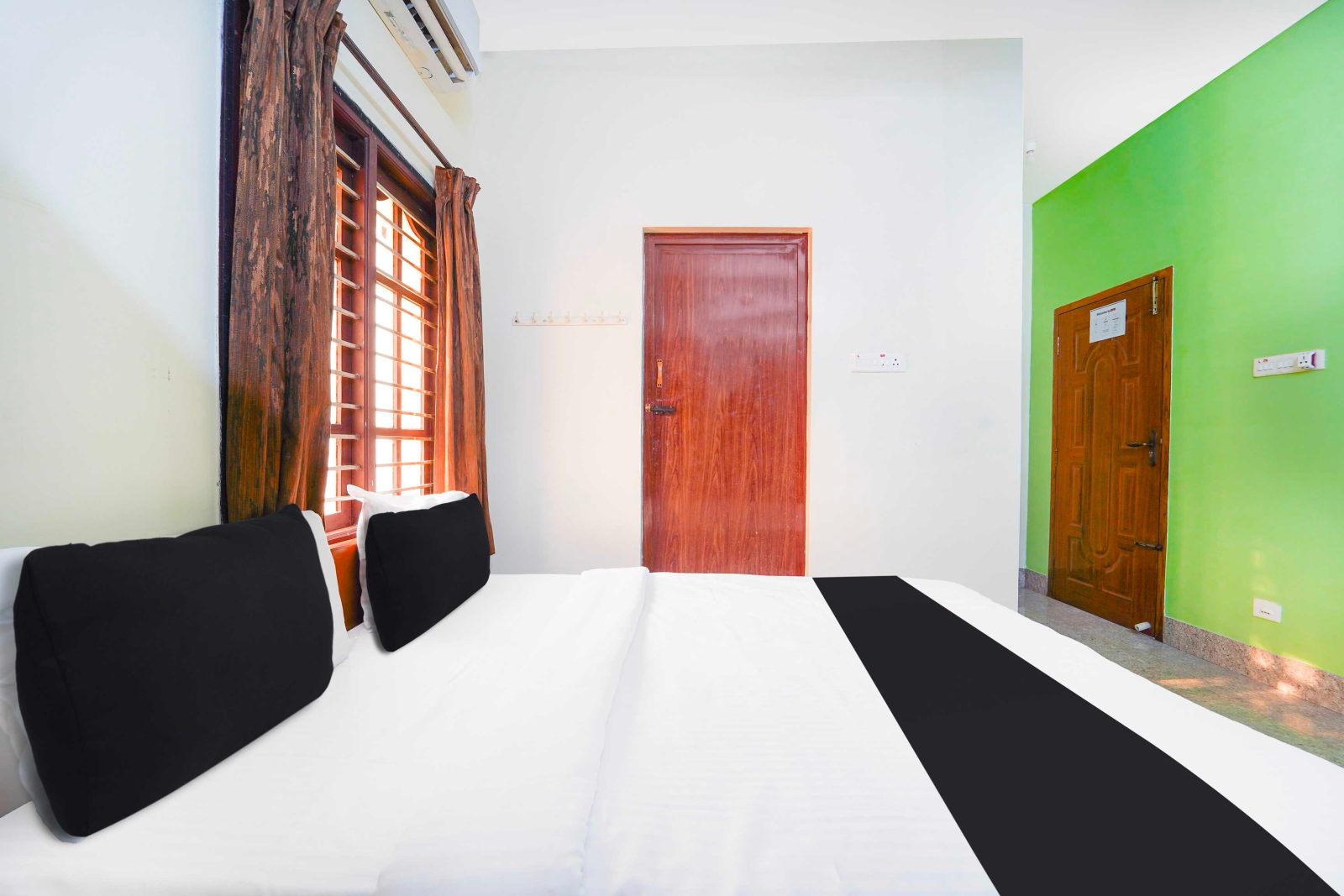 [Day Stay - 12 Hrs Slot : 8 AM to 8 PM] Collection O Singanallur Coimbatore