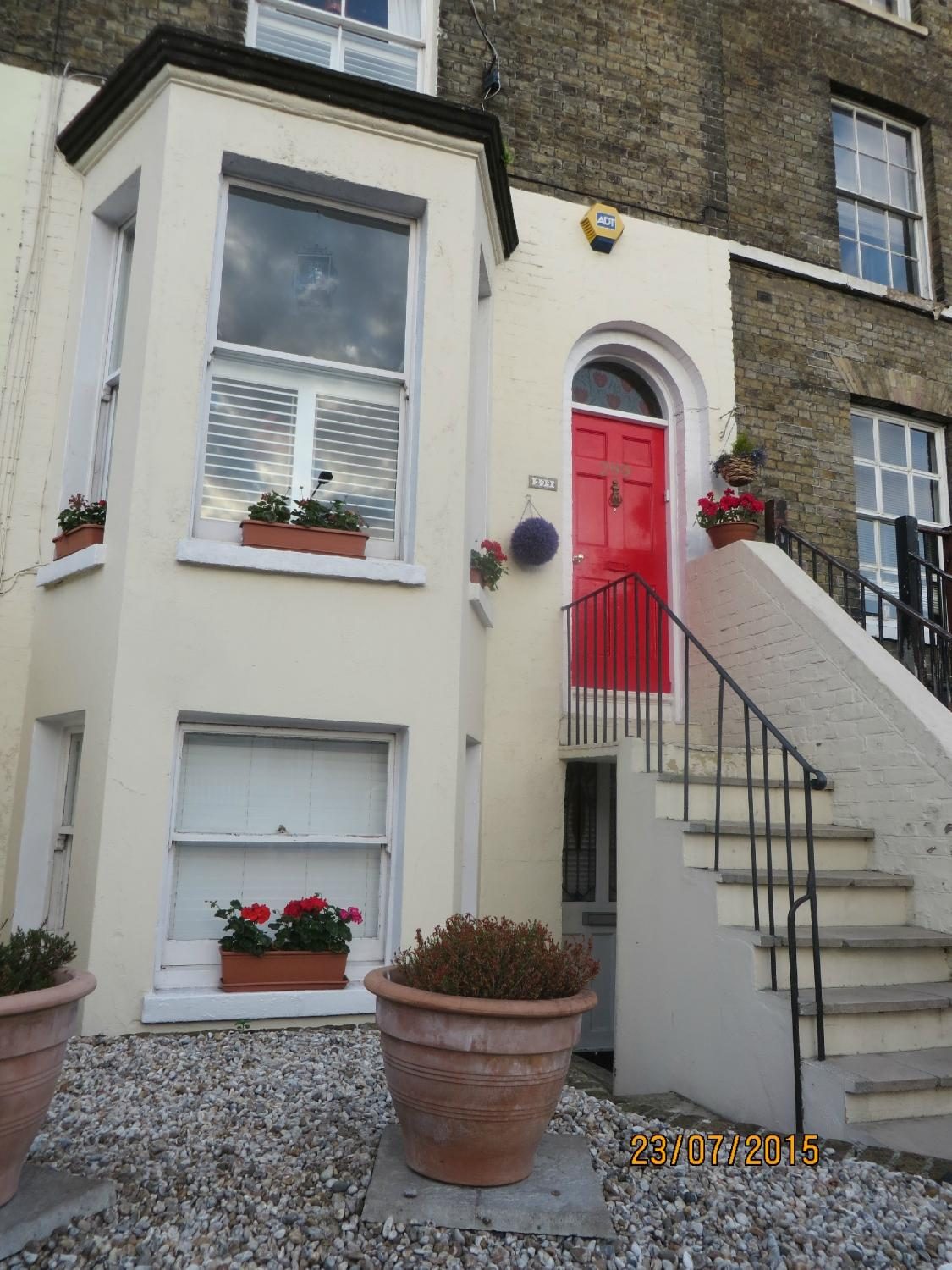 299 London Road