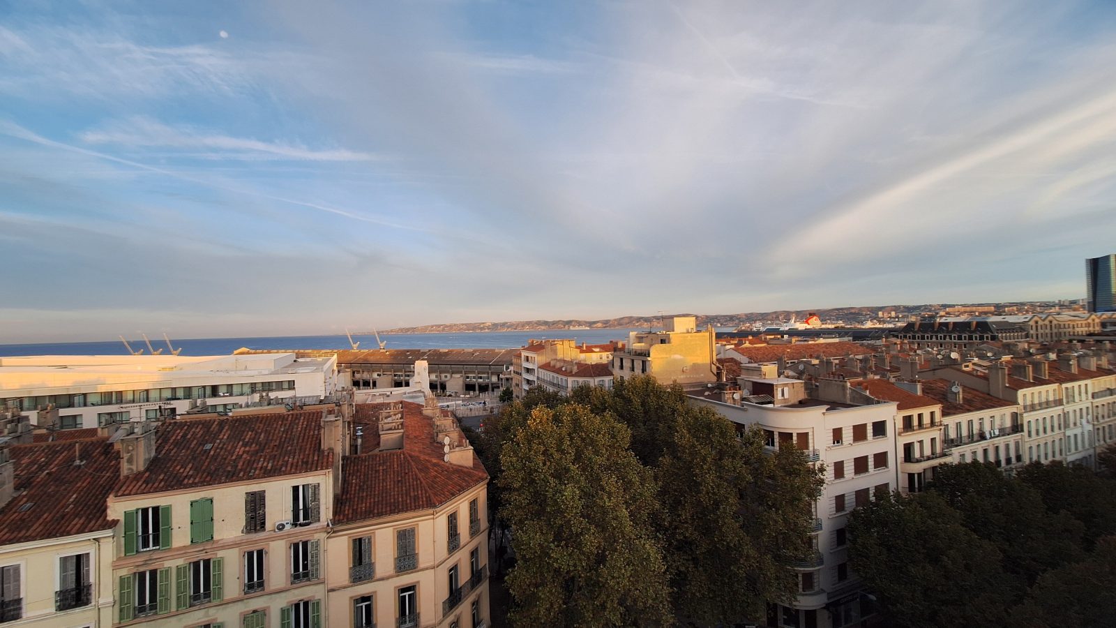 Ruby Lilou Hotel Marseille by IHG