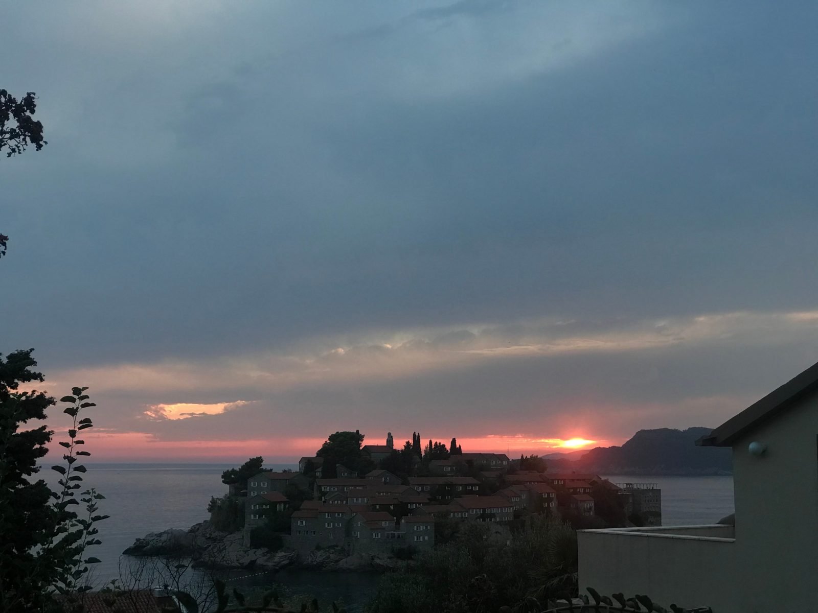 Sun Rose Apartments Sveti Stefan
