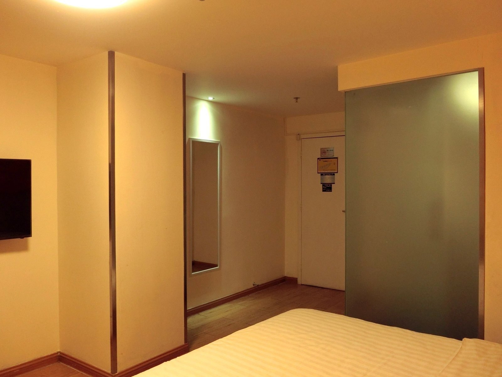 7 Days Inn Shenzhen Futian Port Subway Station