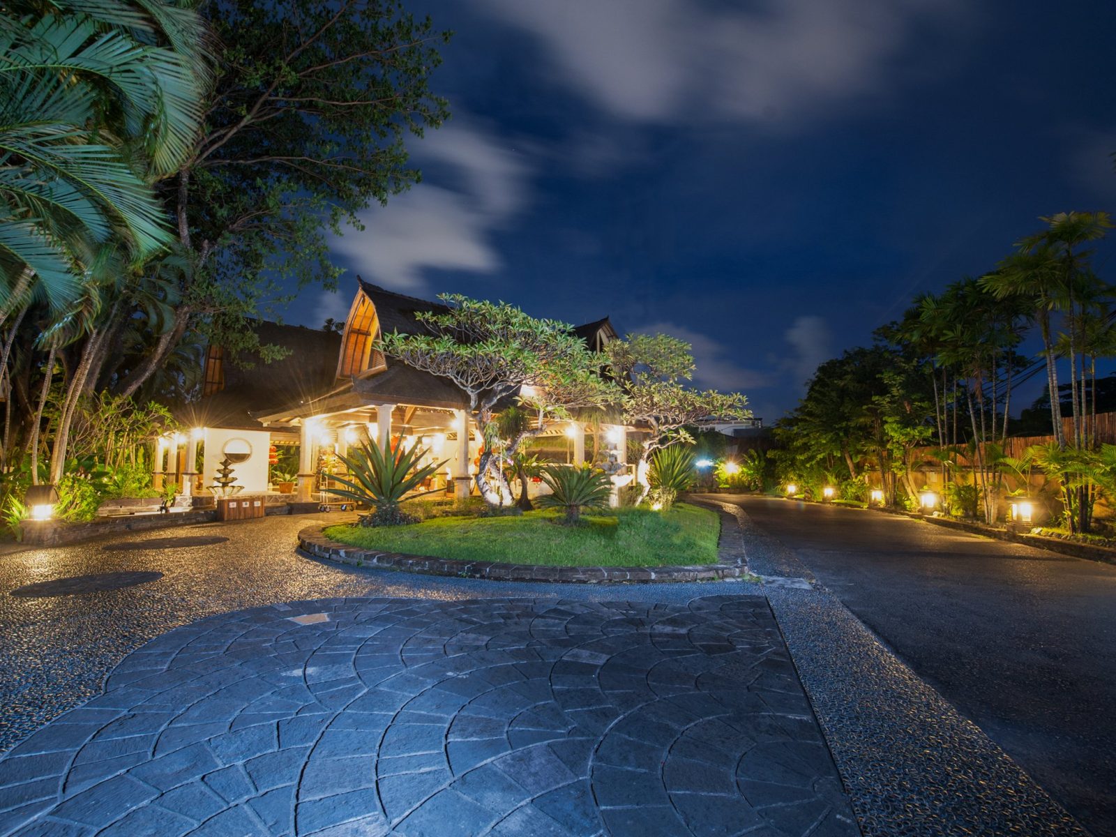 vila lumbung hotel