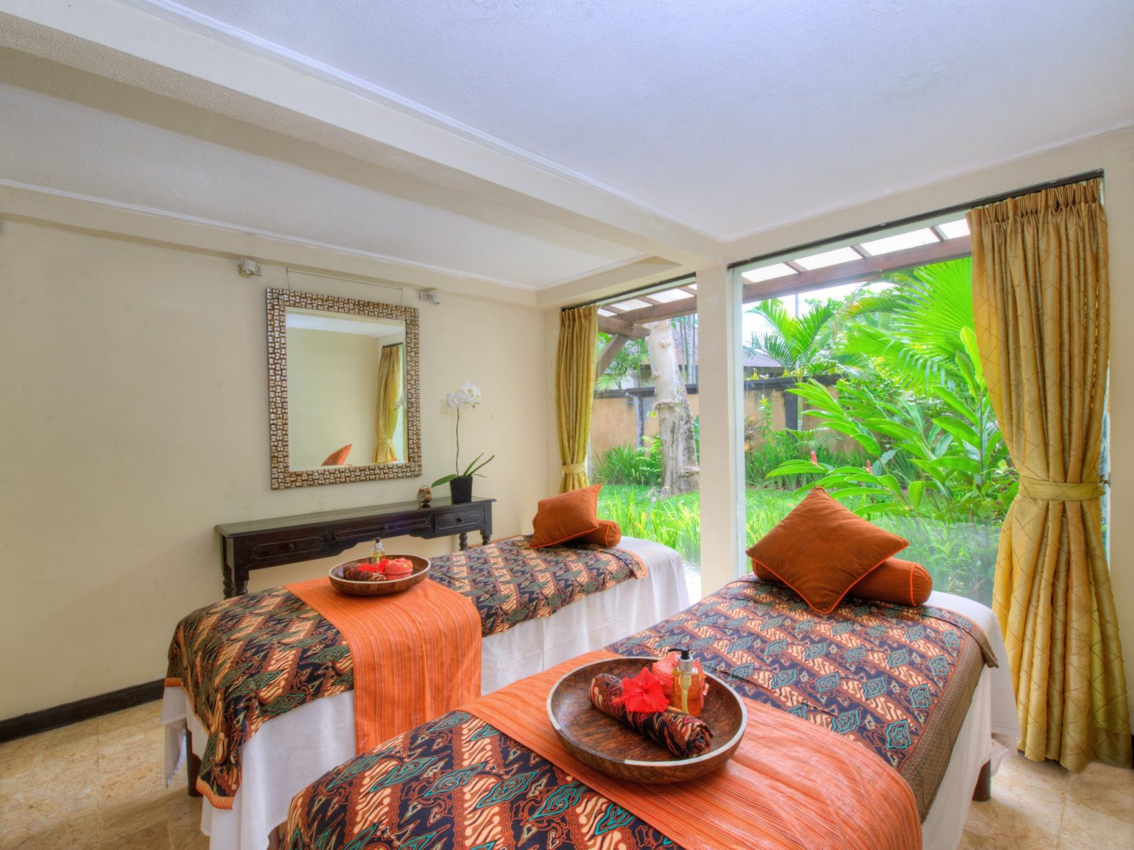 vila lumbung hotel