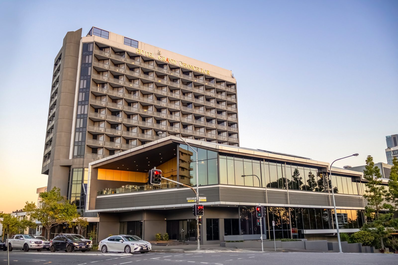 grand chancellor hotel brisbane