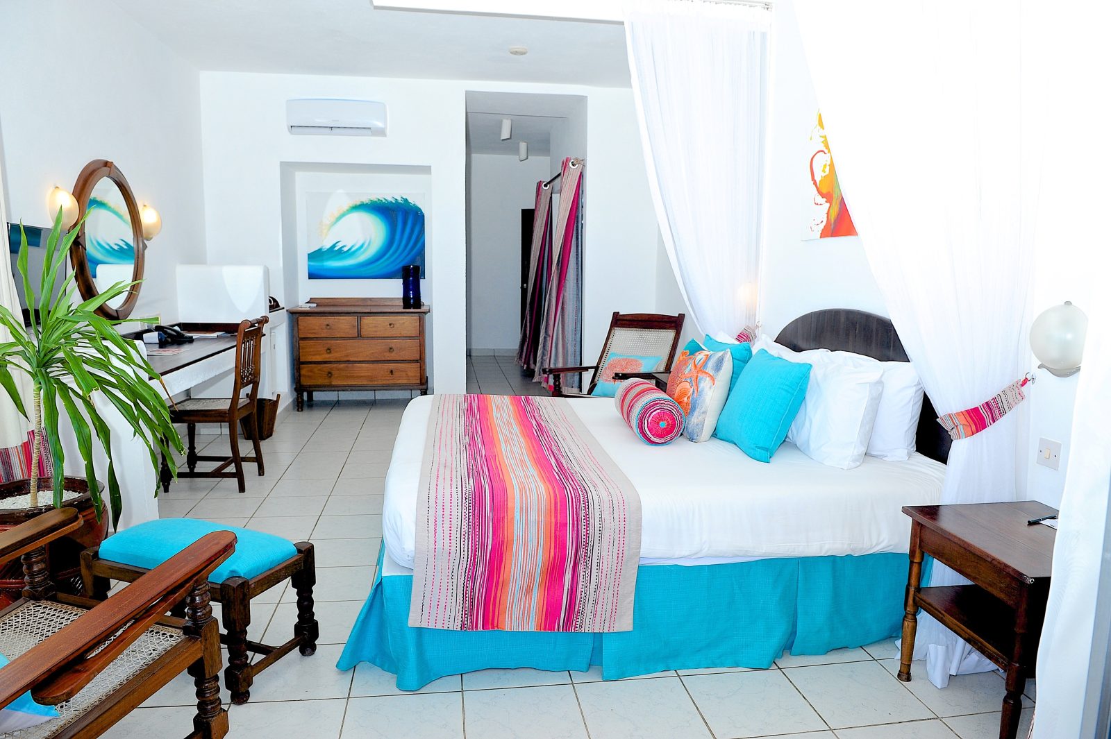 voyager beach mombasa