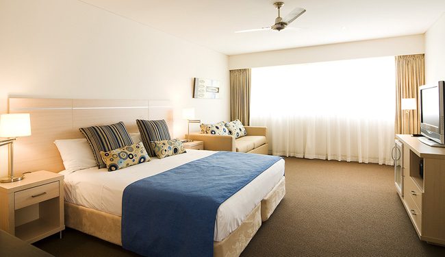 waves byron bay hotel byron bay