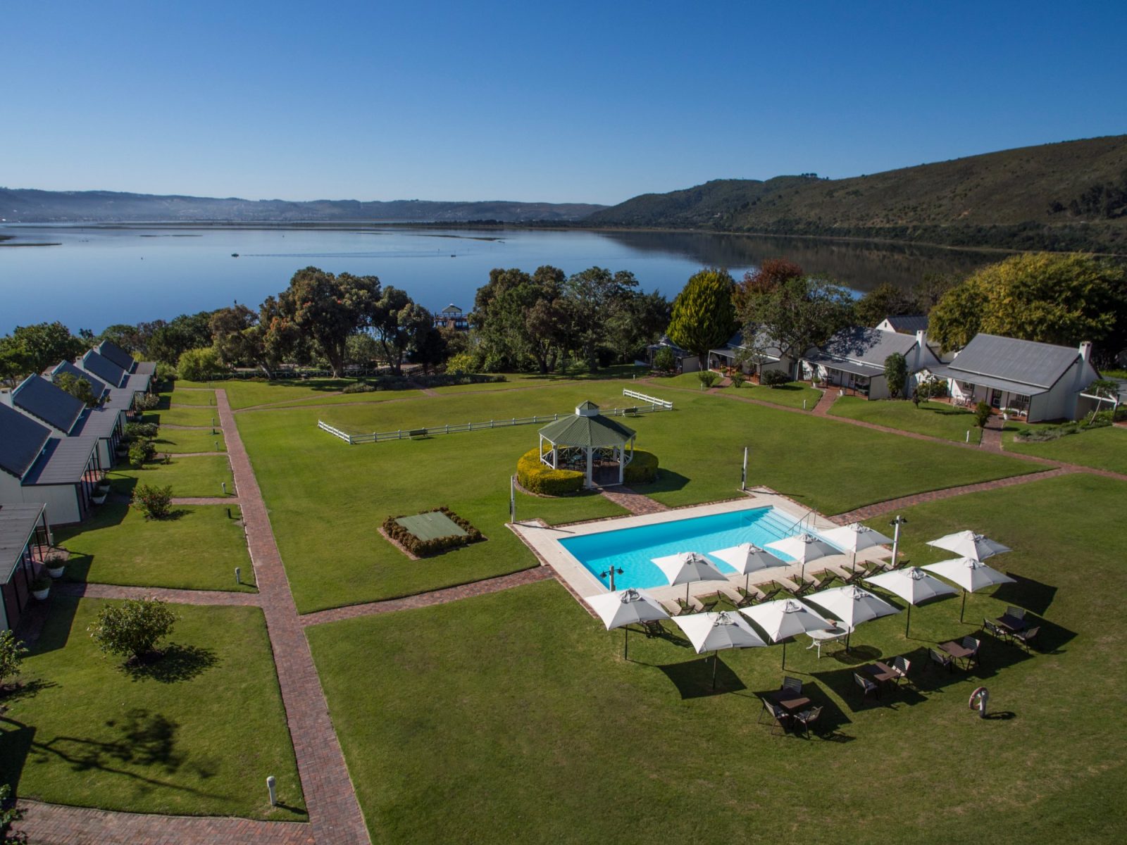 Belvidere Manor Lagoonside Cottages