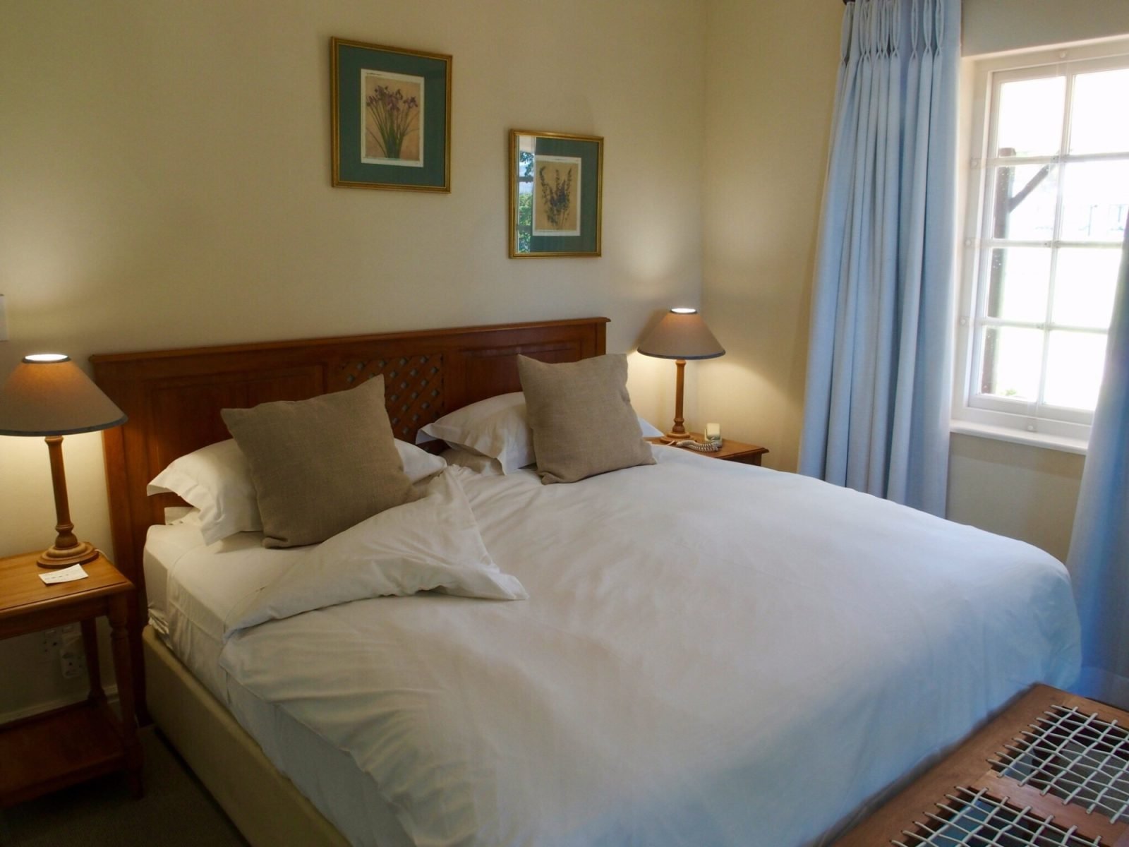 Belvidere Manor Lagoonside Cottages