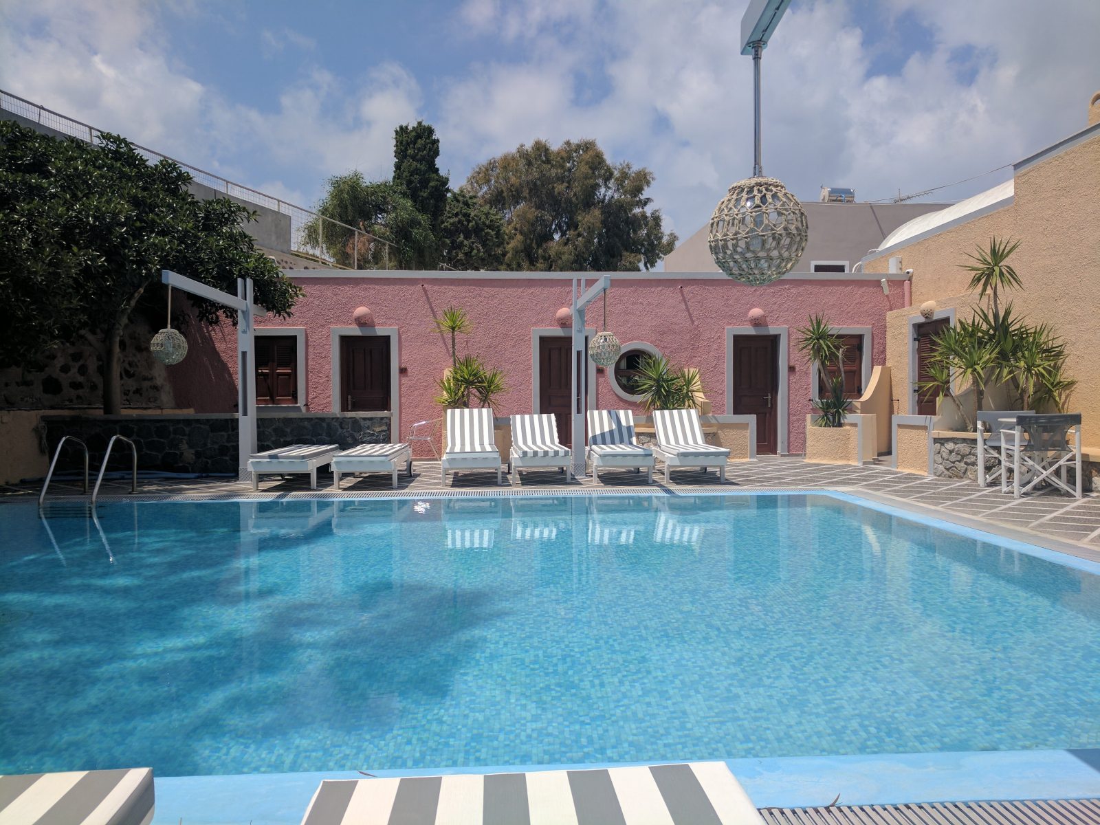 sunrise hotel fira