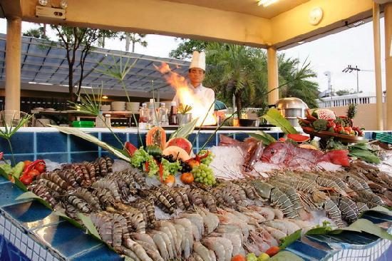 Thara Patong Beach Resort & Spa