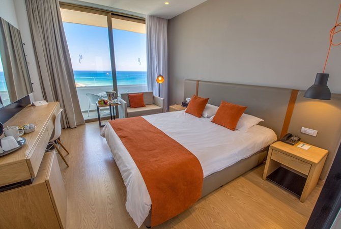 crystal springs beach protaras