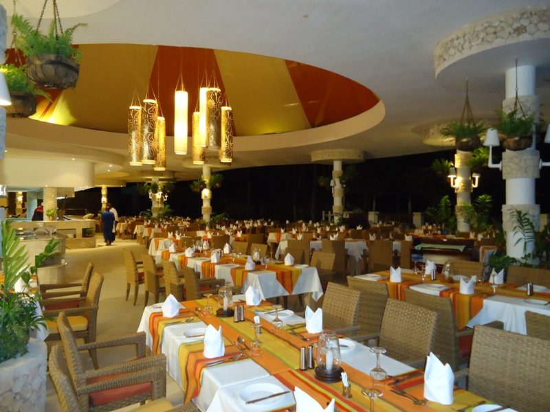 leopard beach hotel diani
