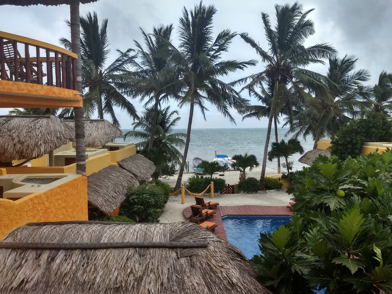 seaside cabanas caye caulker