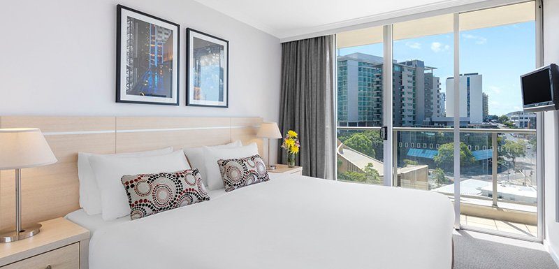 hotel oaks lexicon apartment