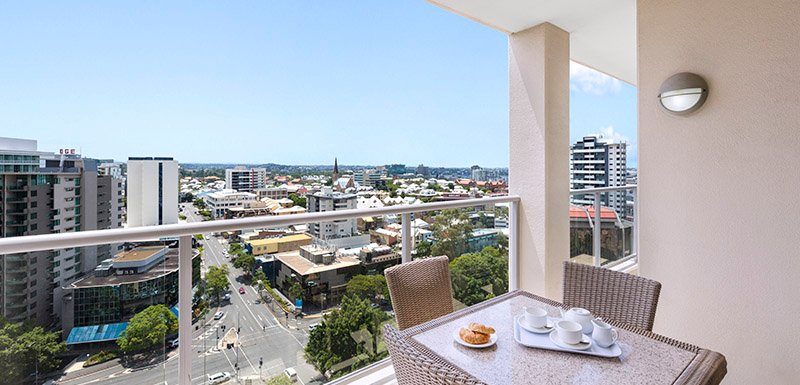 hotel oaks lexicon apartment
