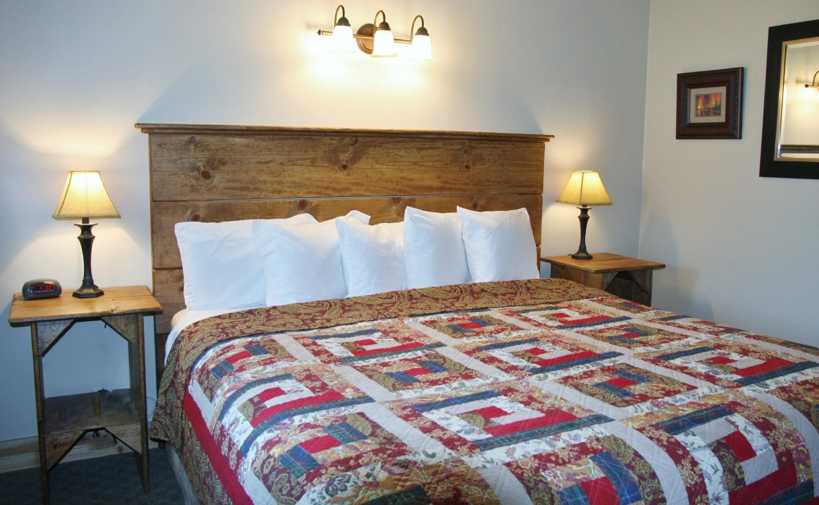 moose creek inn  hotel west yellowstone