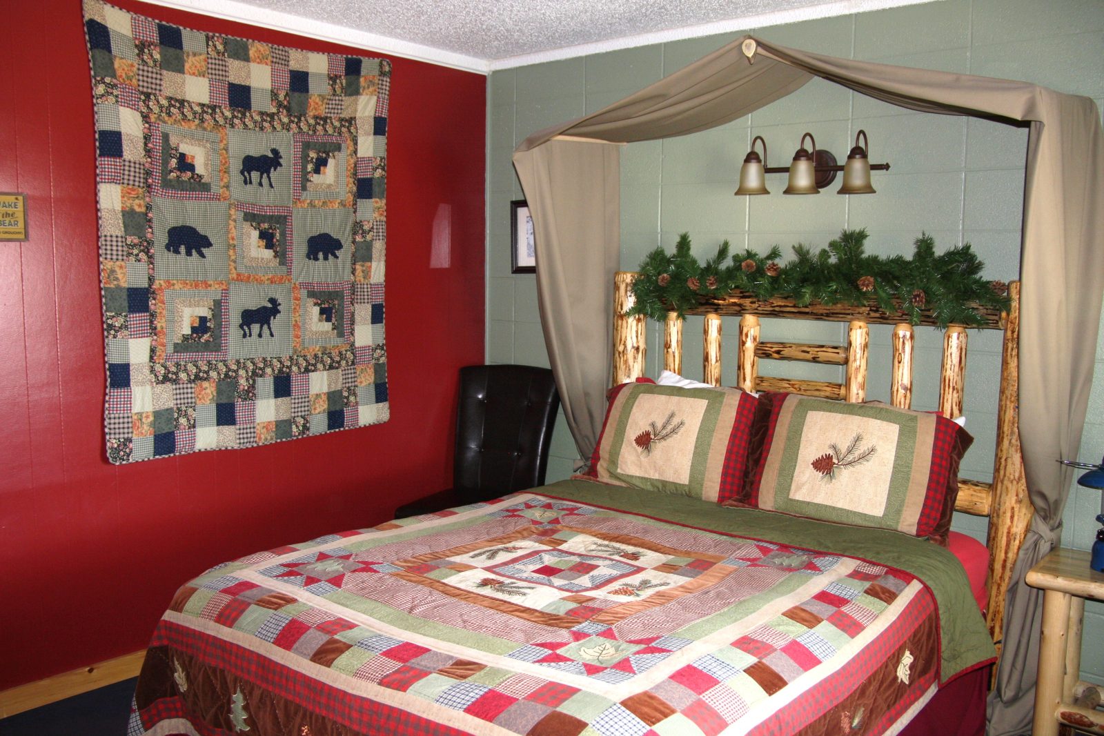 moose creek inn  hotel west yellowstone
