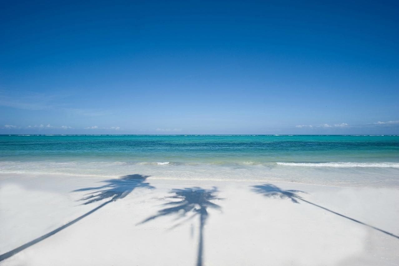 Breezes Beach Club & Spa
