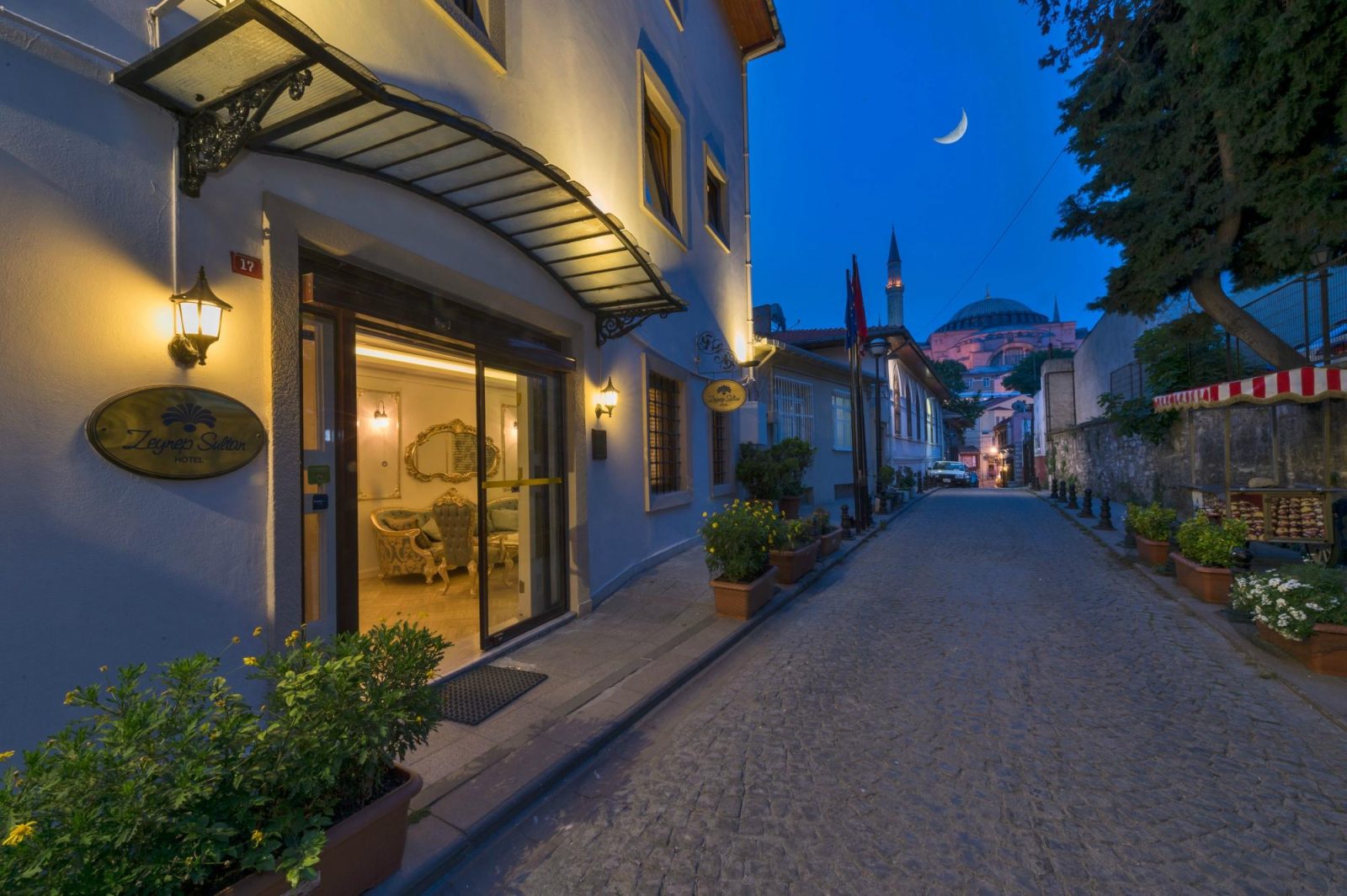 zeynep sultan istanbul