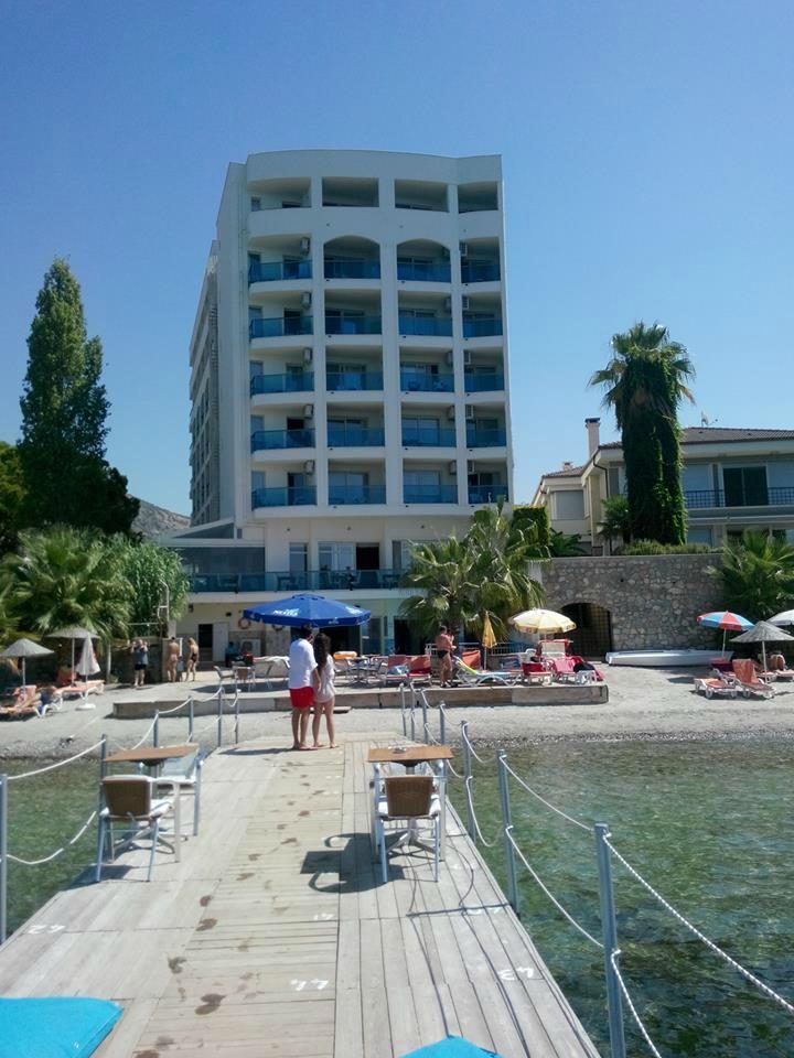 Coastlight Hotel