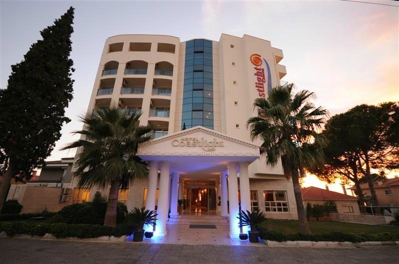 Coastlight Hotel