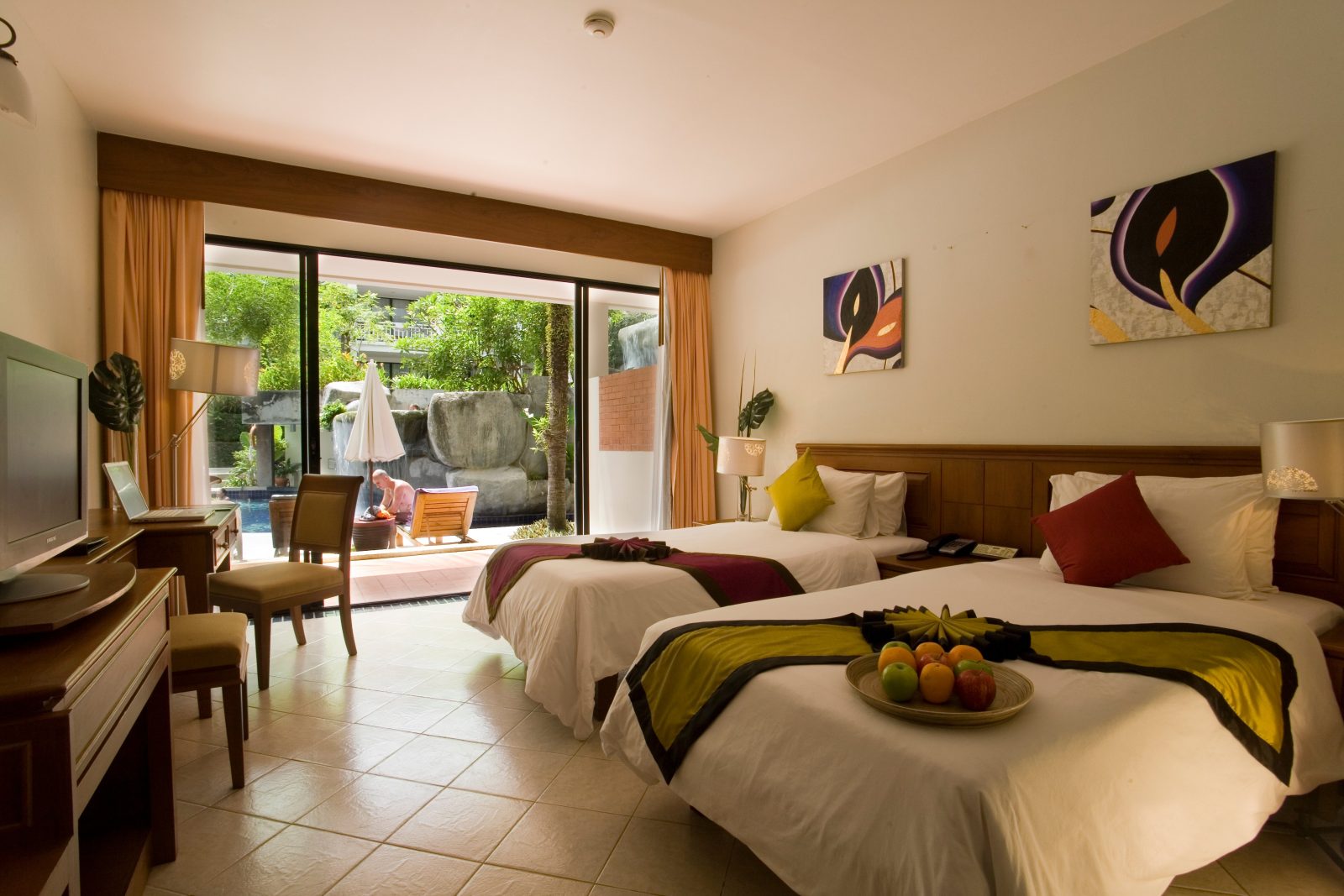 sunset beach hotel patong