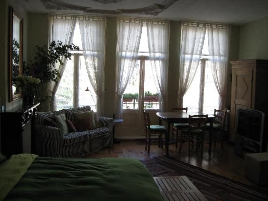 Amsterdam Bed and Breakfast