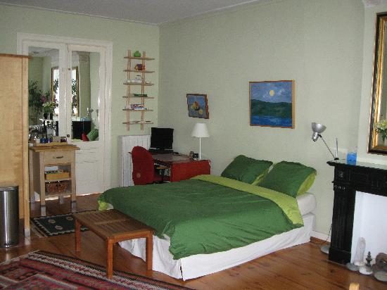 Amsterdam Bed and Breakfast