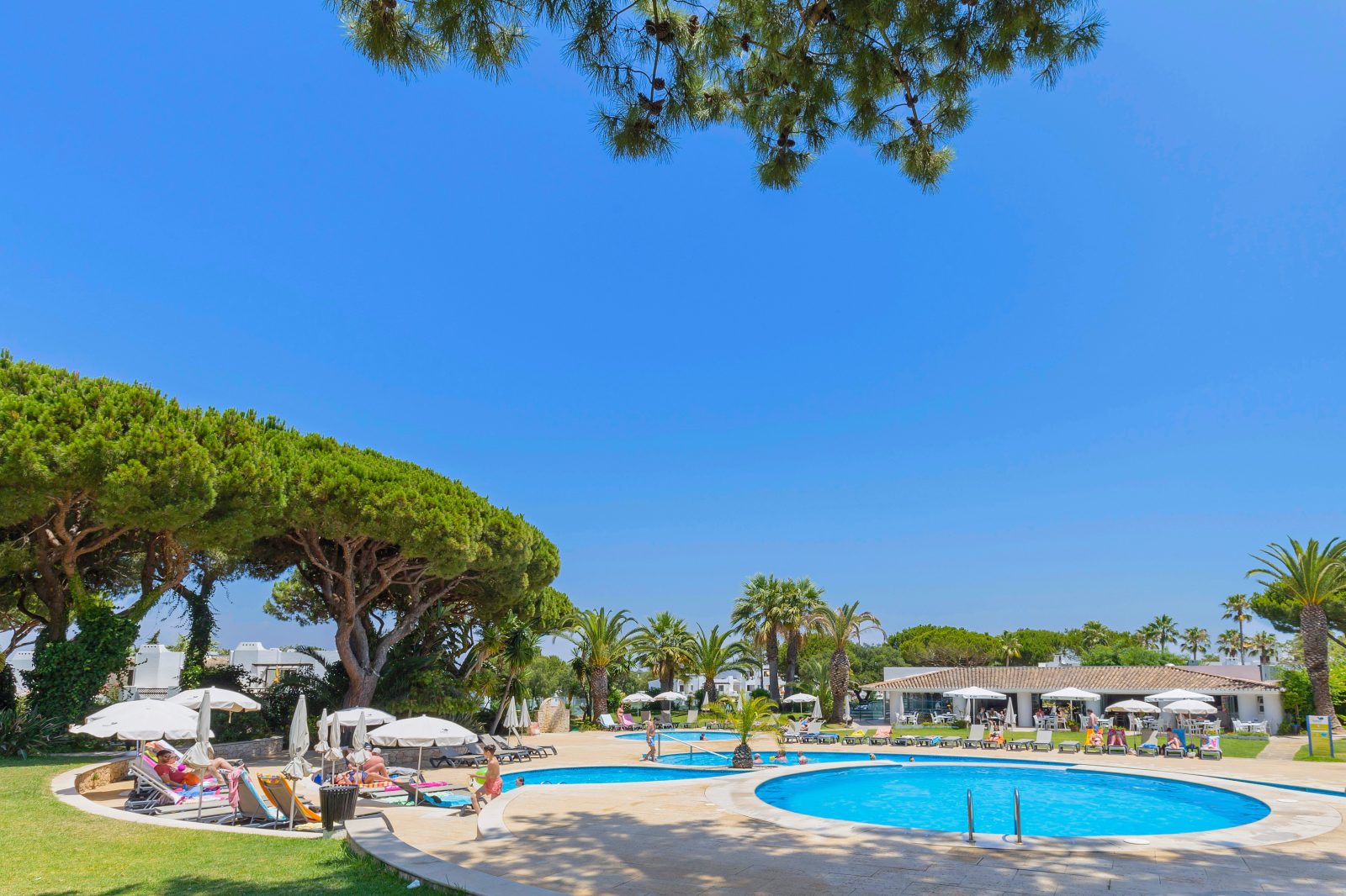 balaia hotel village