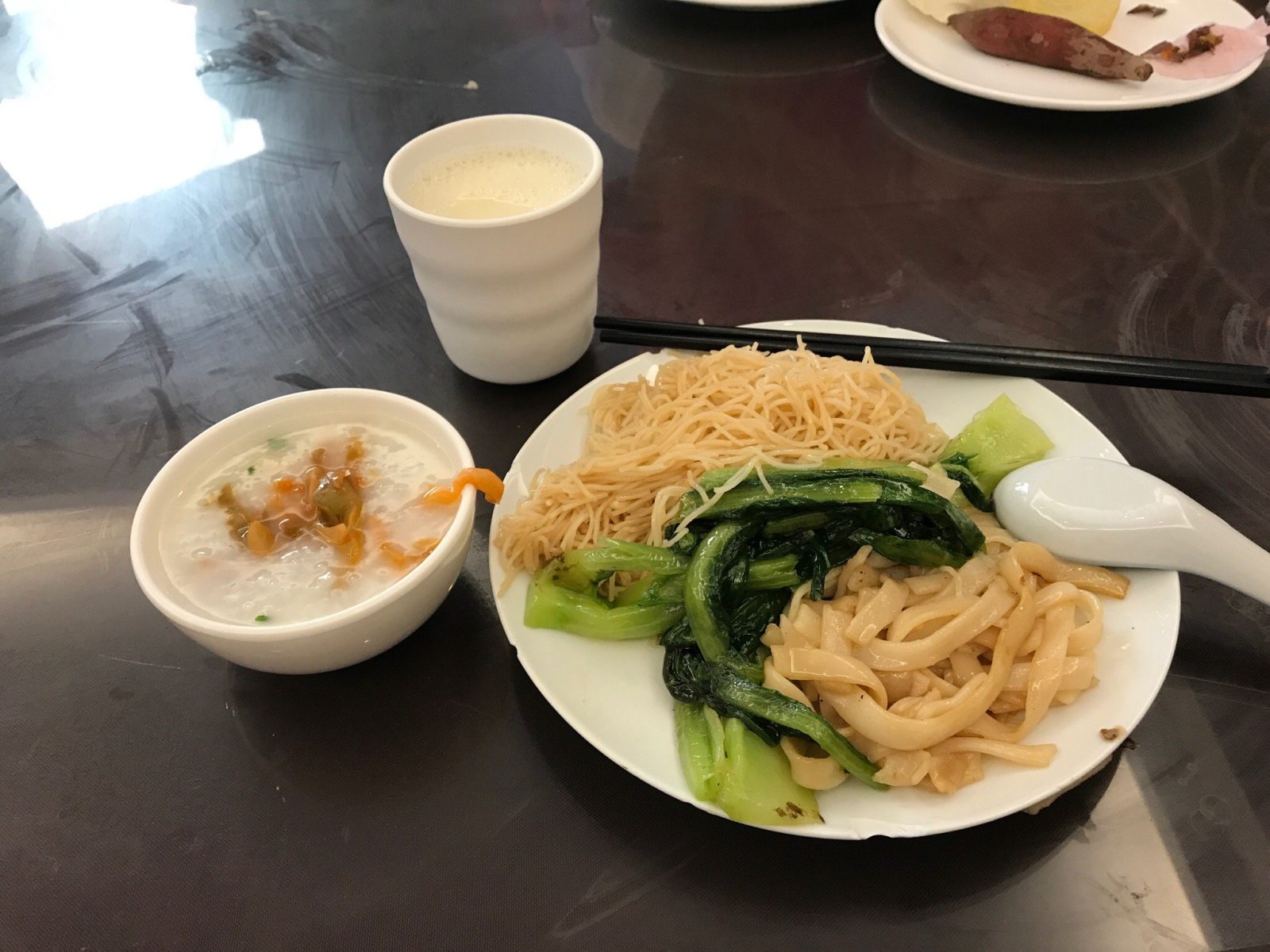 Zhongying Holiday Hotel Foshan Lecong