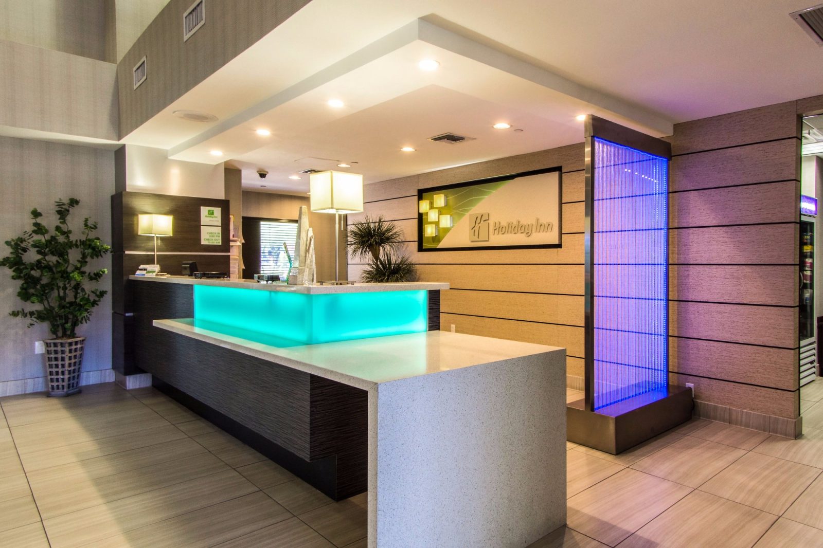 Holiday Inn & Suites Scottsdale North - Airpark By IHG