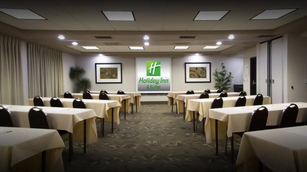 Holiday Inn & Suites Scottsdale North - Airpark By IHG