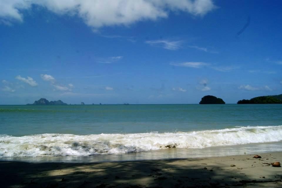 emerald bungalow hotel krabi town