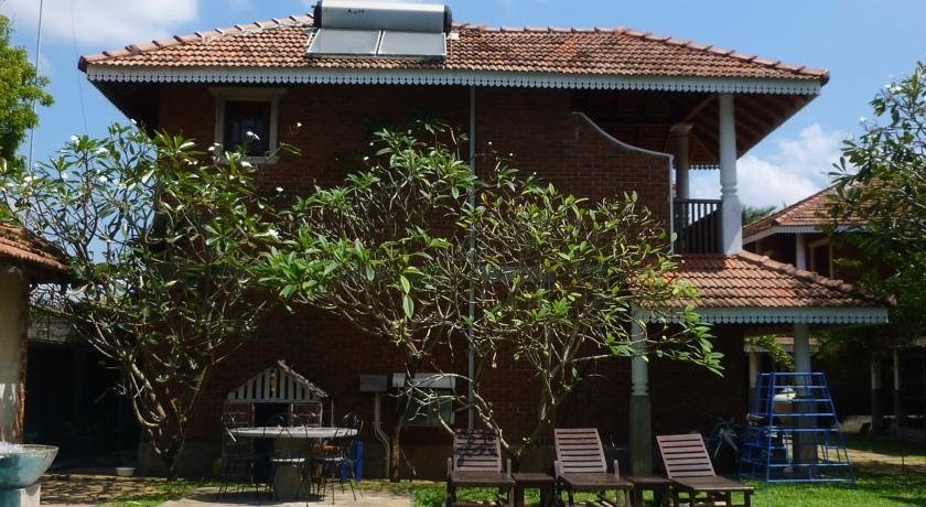 villa araliya hotel negombo