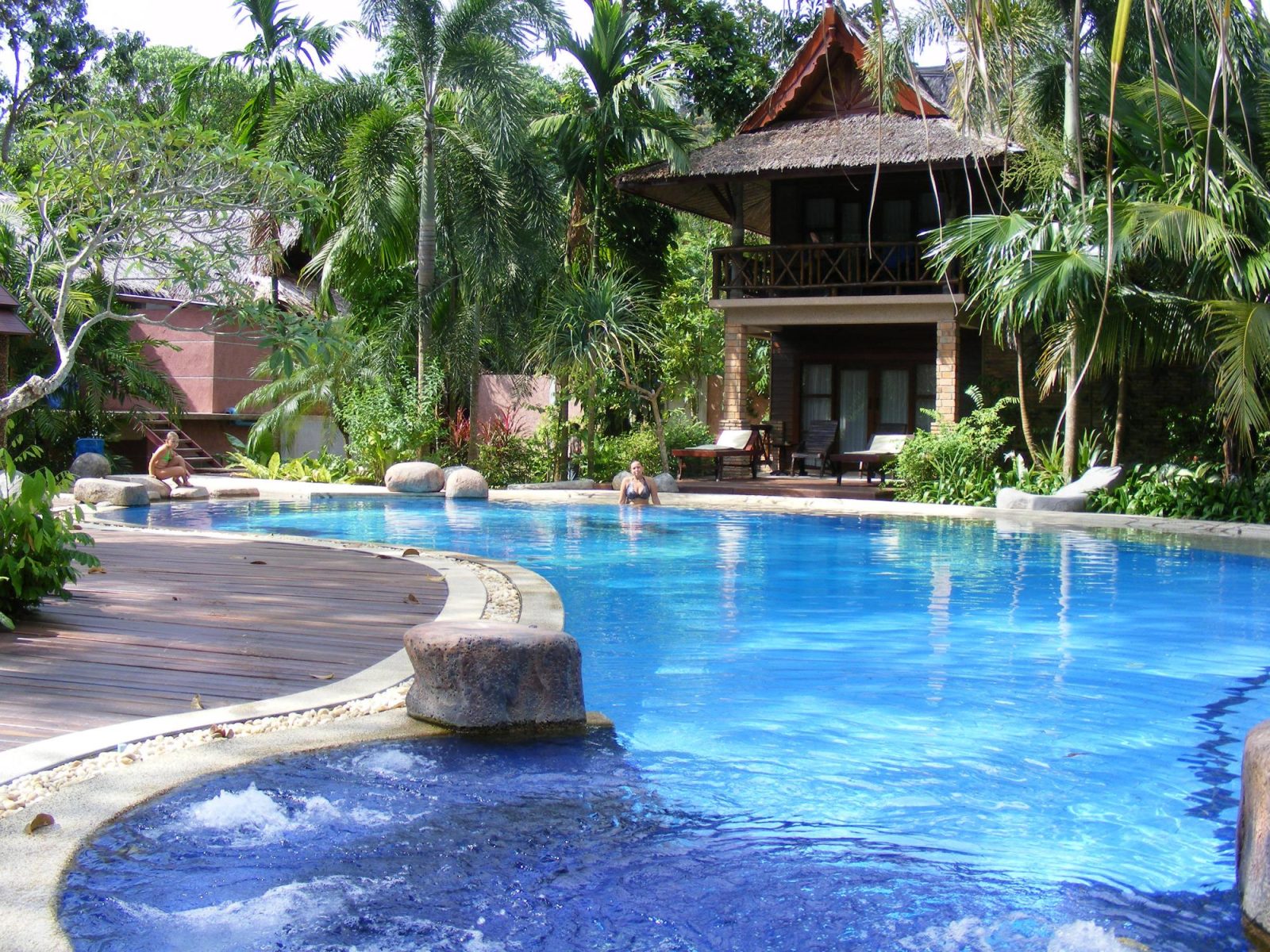 somkiet buri krabi