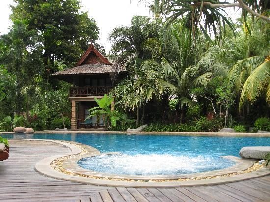 somkiet buri krabi