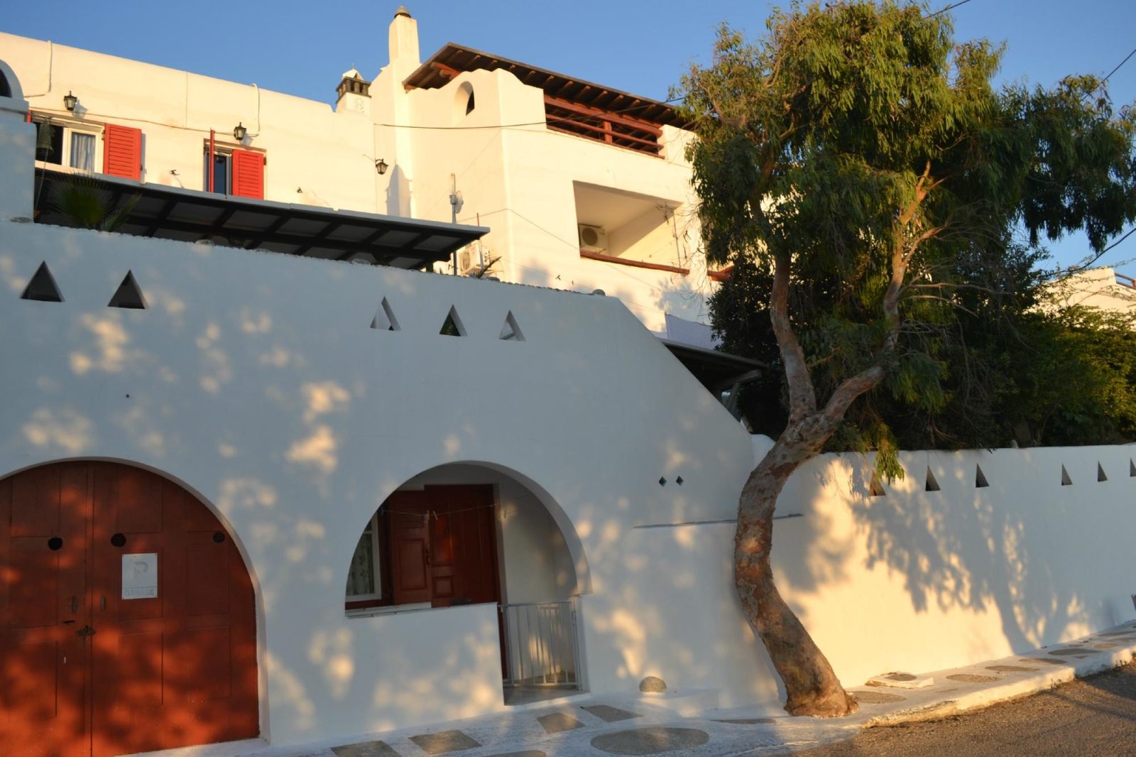 Zisis Pension