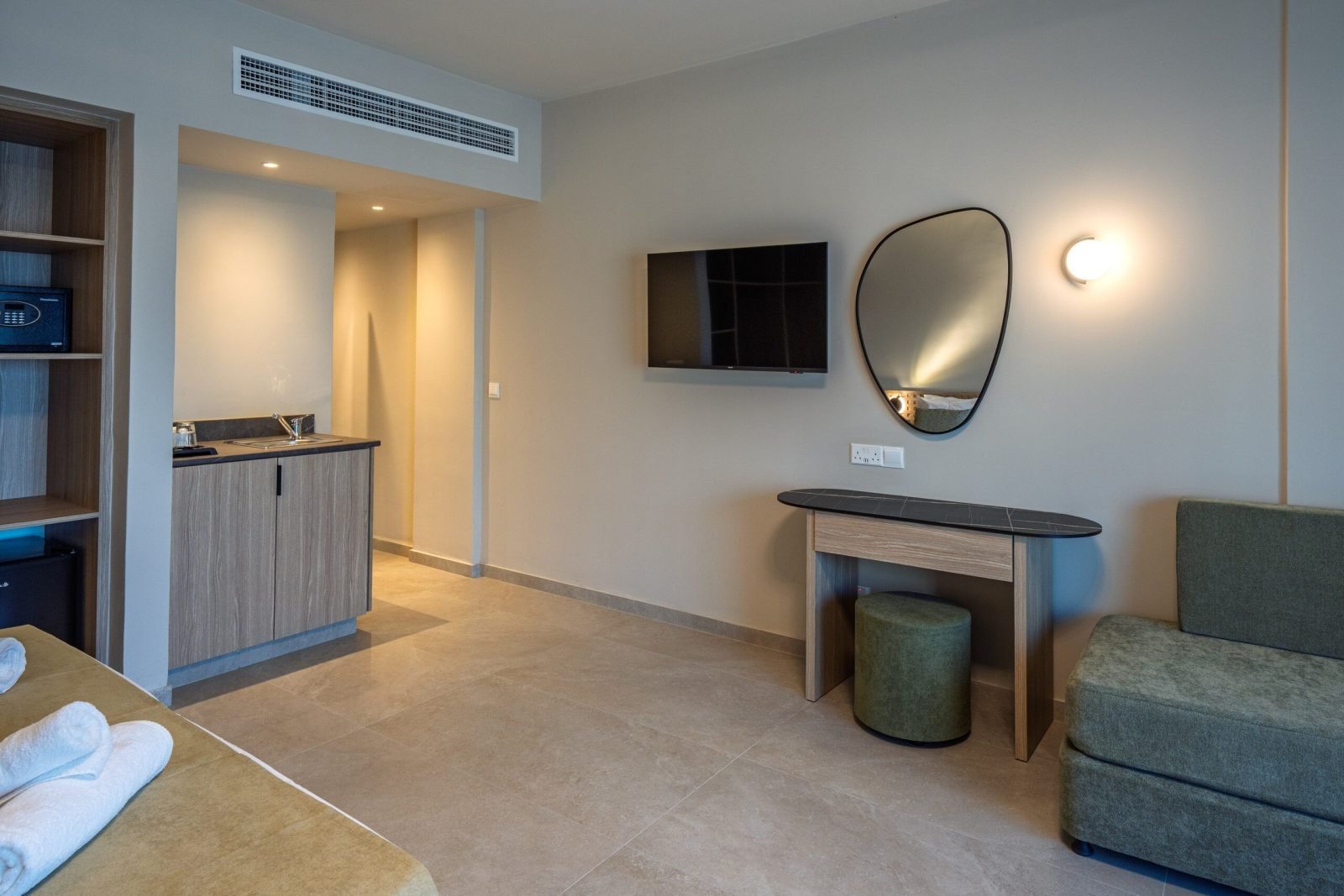 pantelia aparthotel hotel protaras