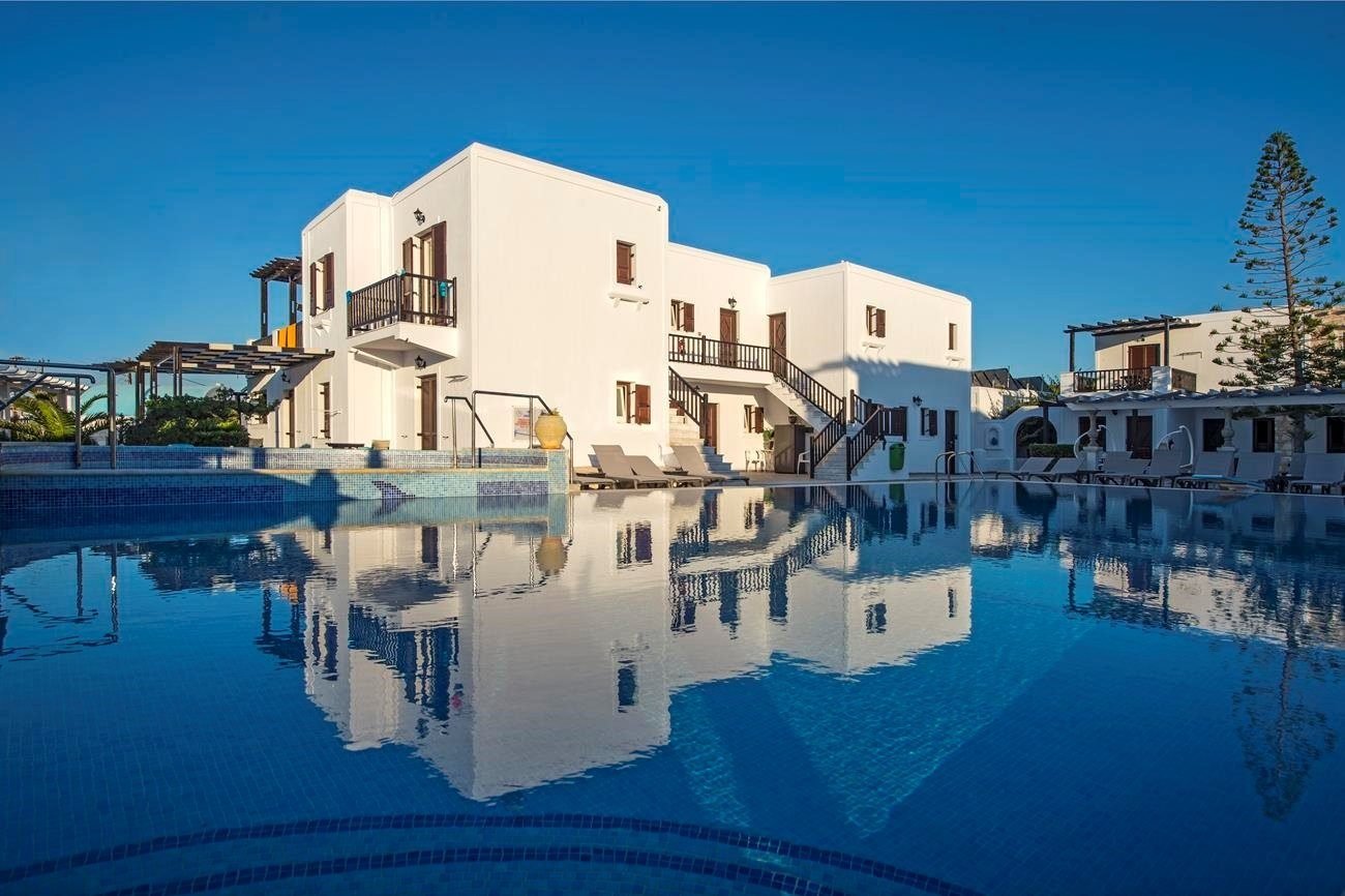 contaratos beach and bay hotel