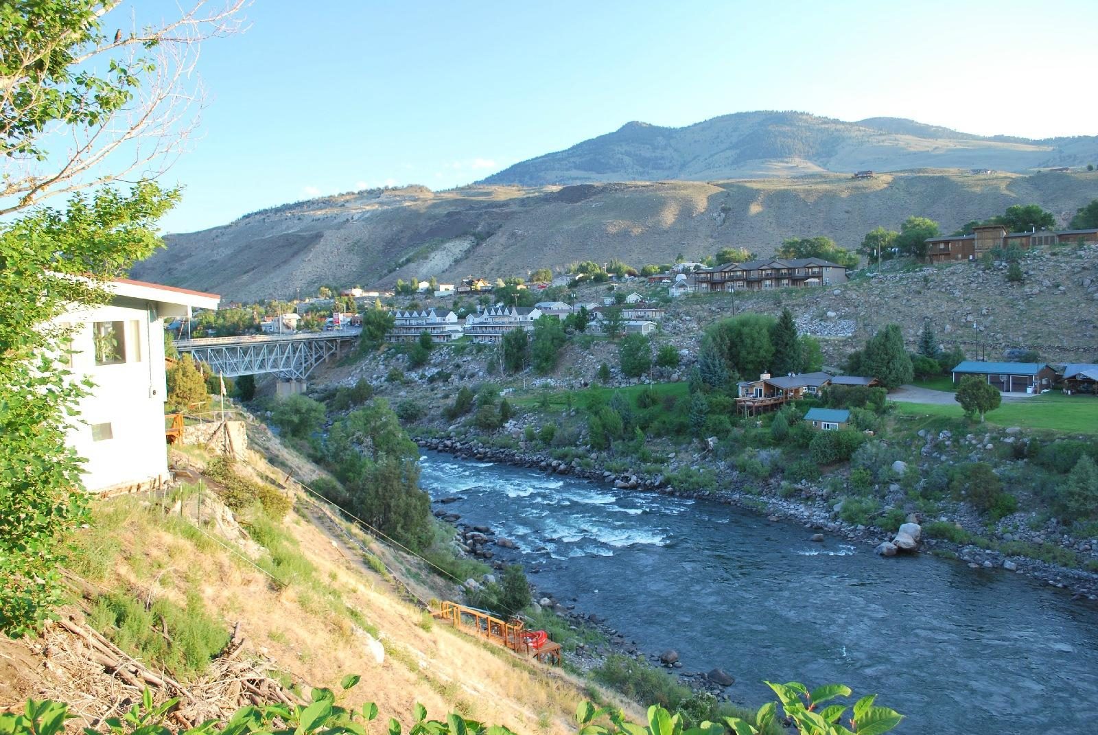 Yellowstone River Motel