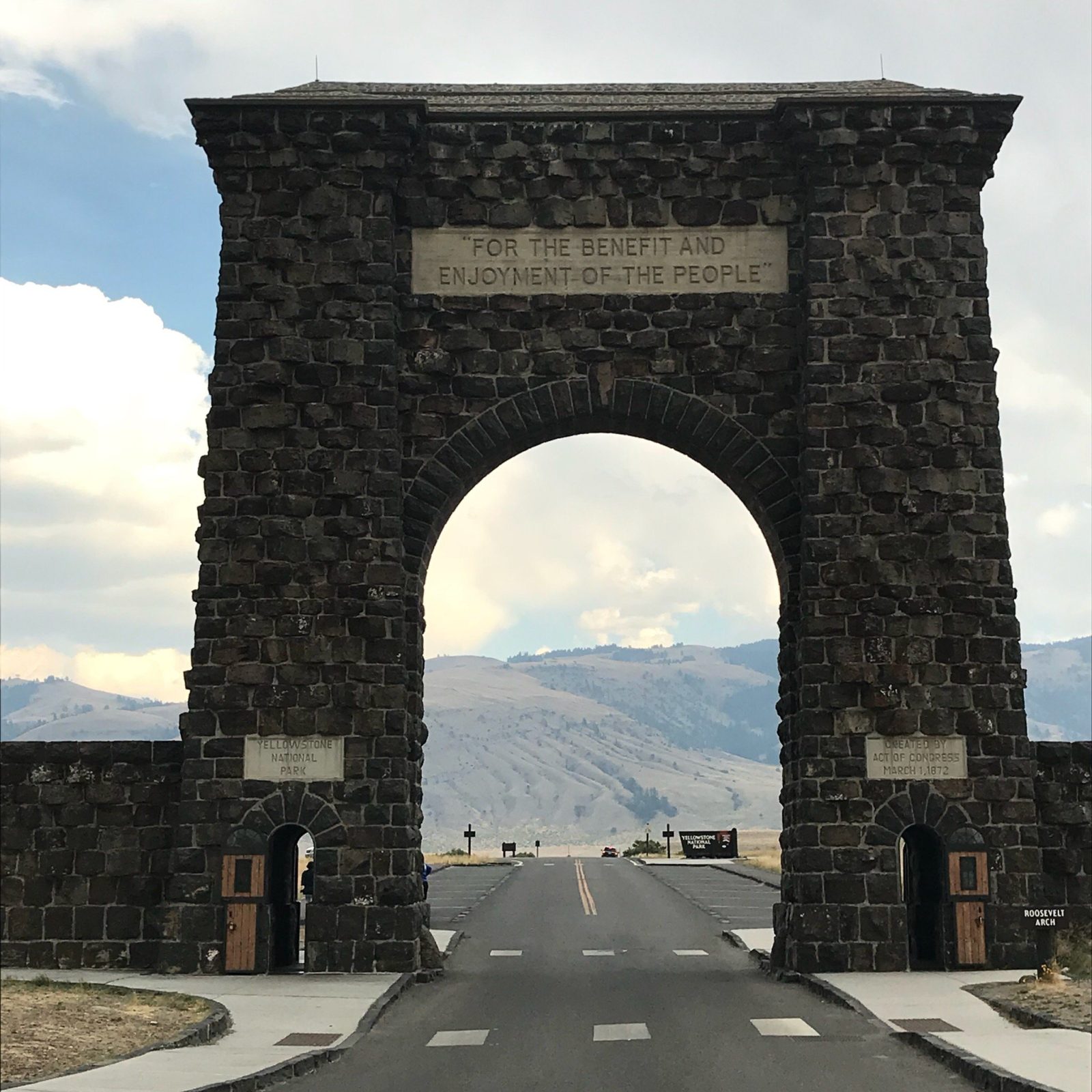 Yellowstone River Motel