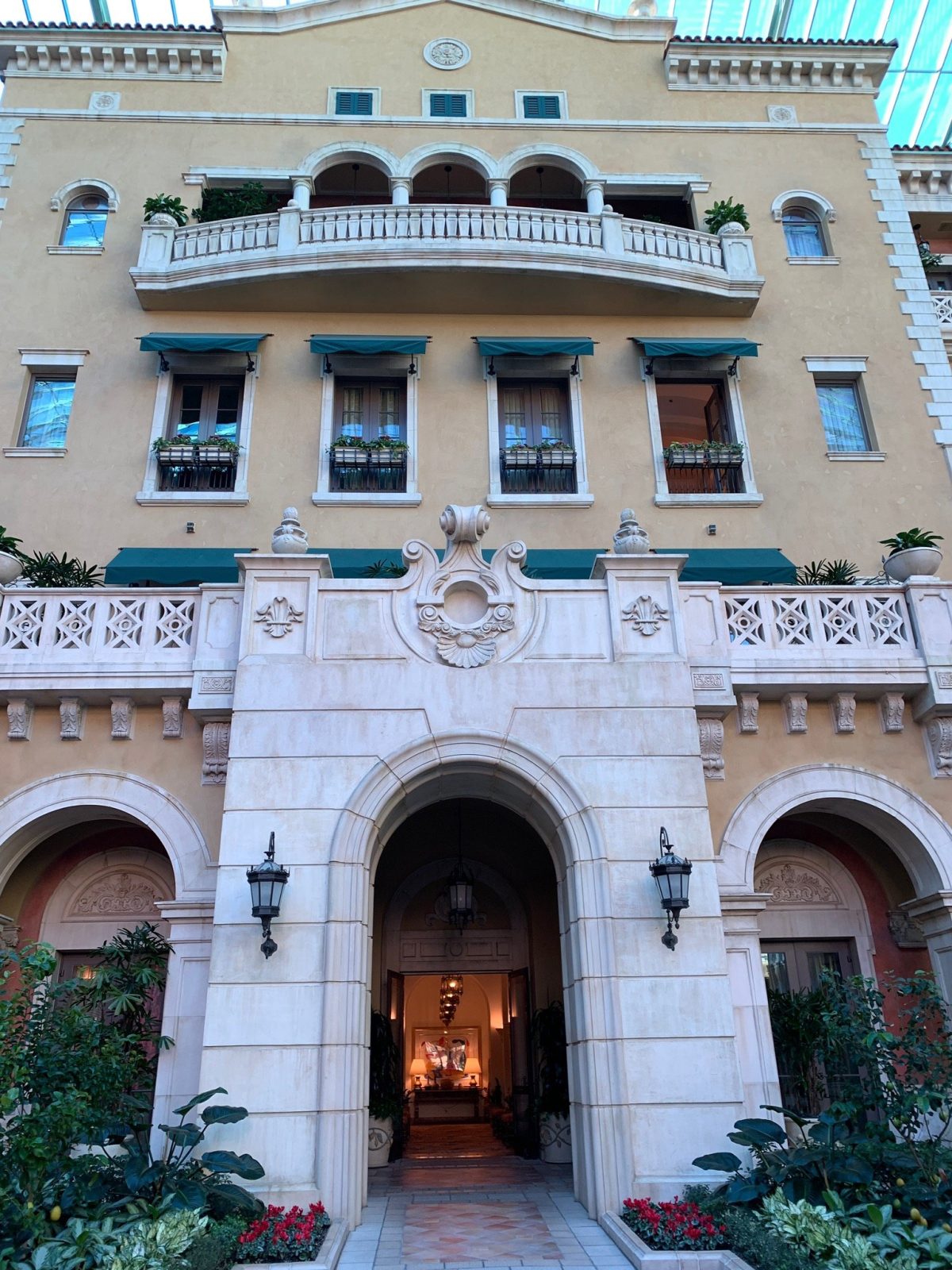 the mansion at mgm grand hotel las vegas