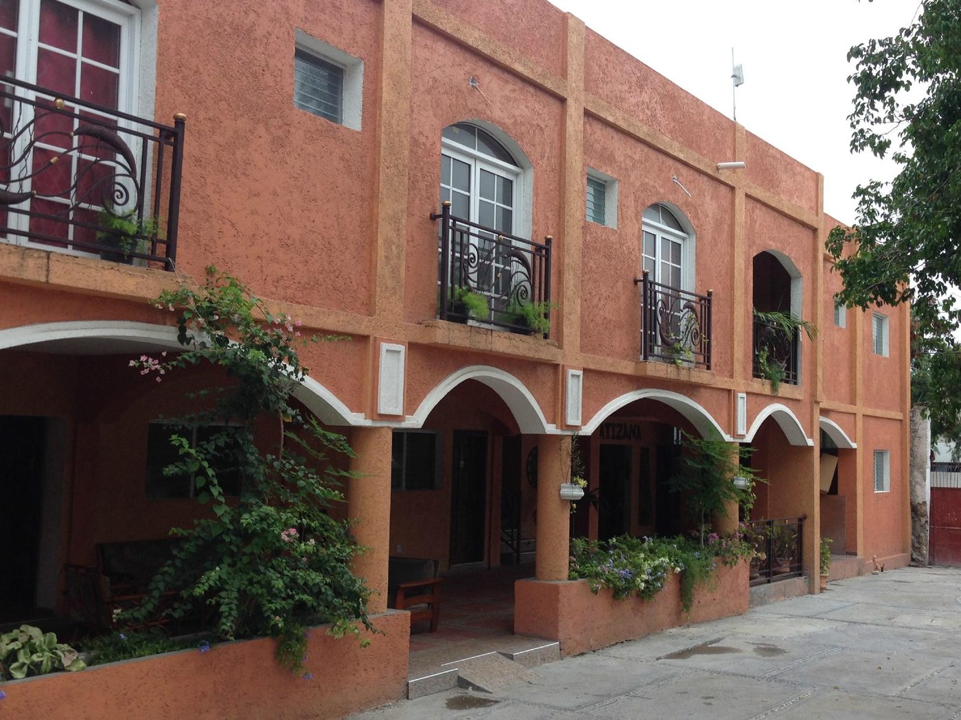 Wall International Guest House